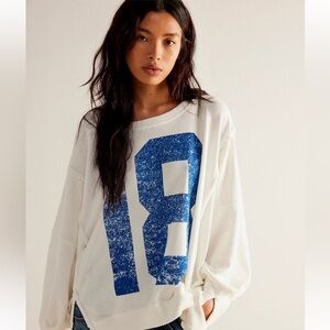 WE THE FREE GRAPHIC CAMDEN PULLOVER